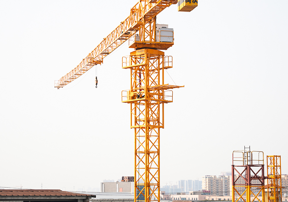 QTP63 (5610) Flat Head Tower Crane 6T Jib Lunghezza 56m
